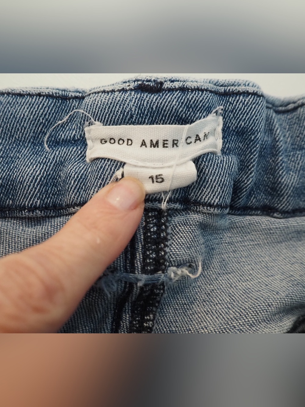 Good American Good Legs Straight Frey high waisted jeans
